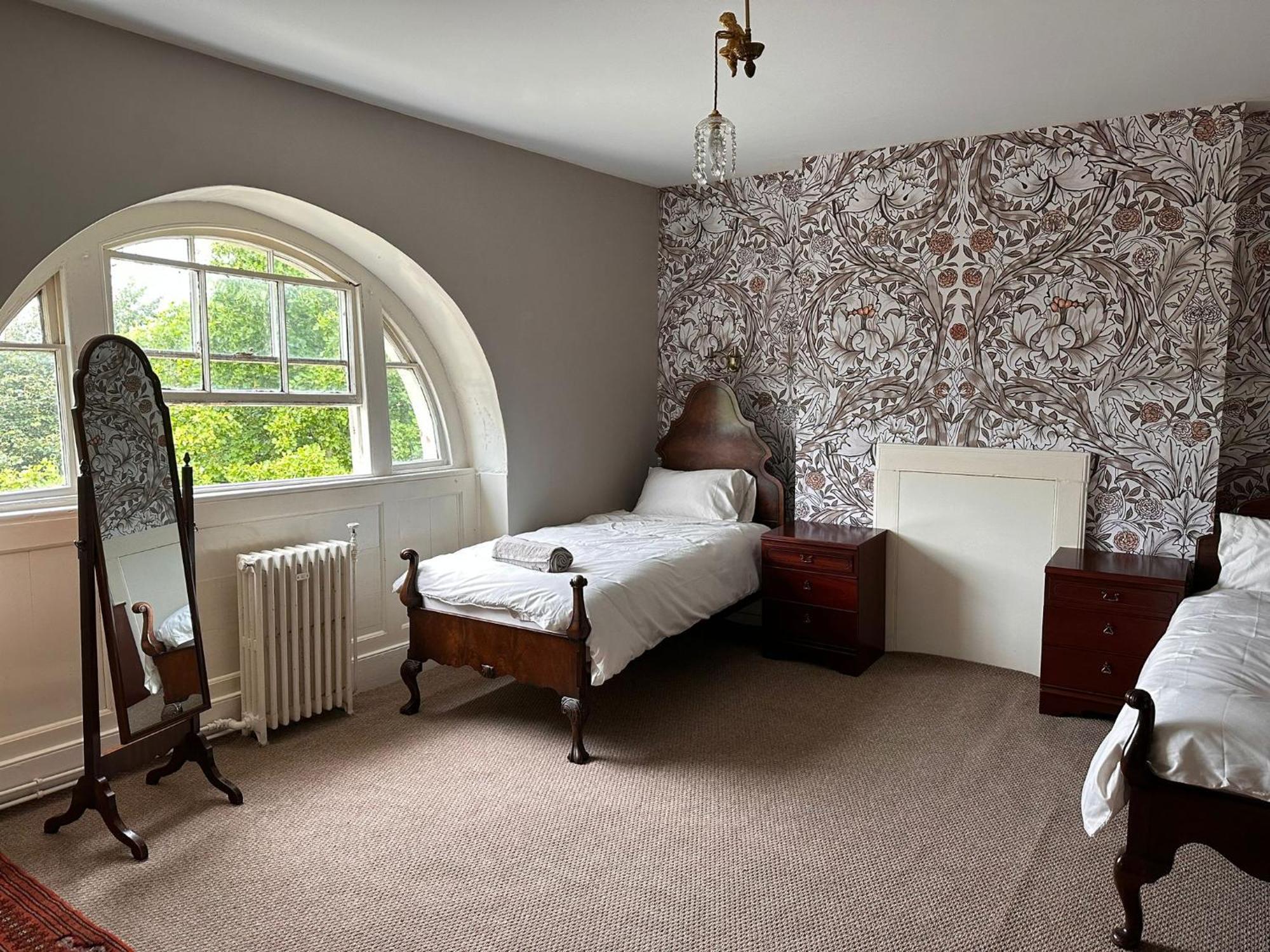 Cressy Hall - Historic Grade II Listed Manor, Gorgeous Topiary Garden Gosberton エクステリア 写真